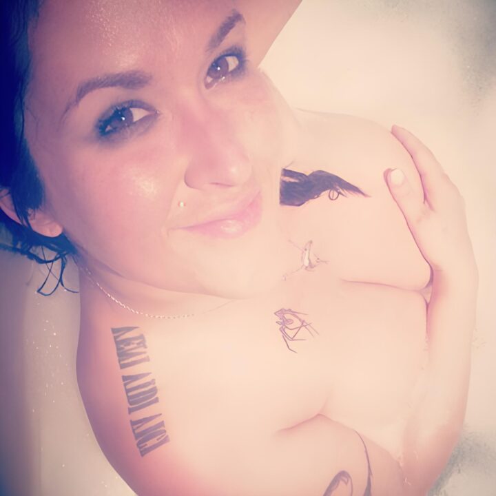 Carmella Bing (Selfie)