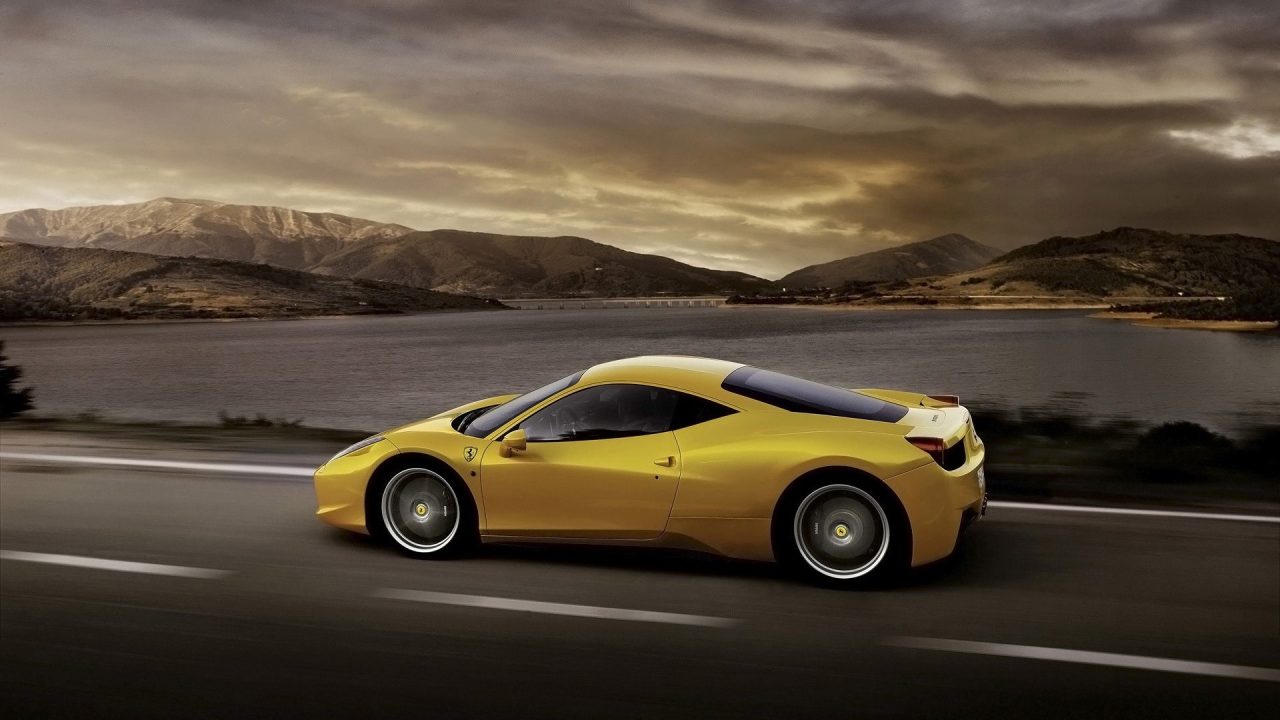 ferrari 458 italia Yellow Wallpapers