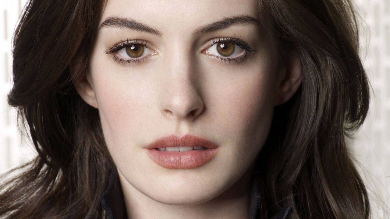 Anne Hathaway HD Wallpapers