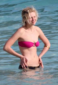 Kirsten Dunst Bikini