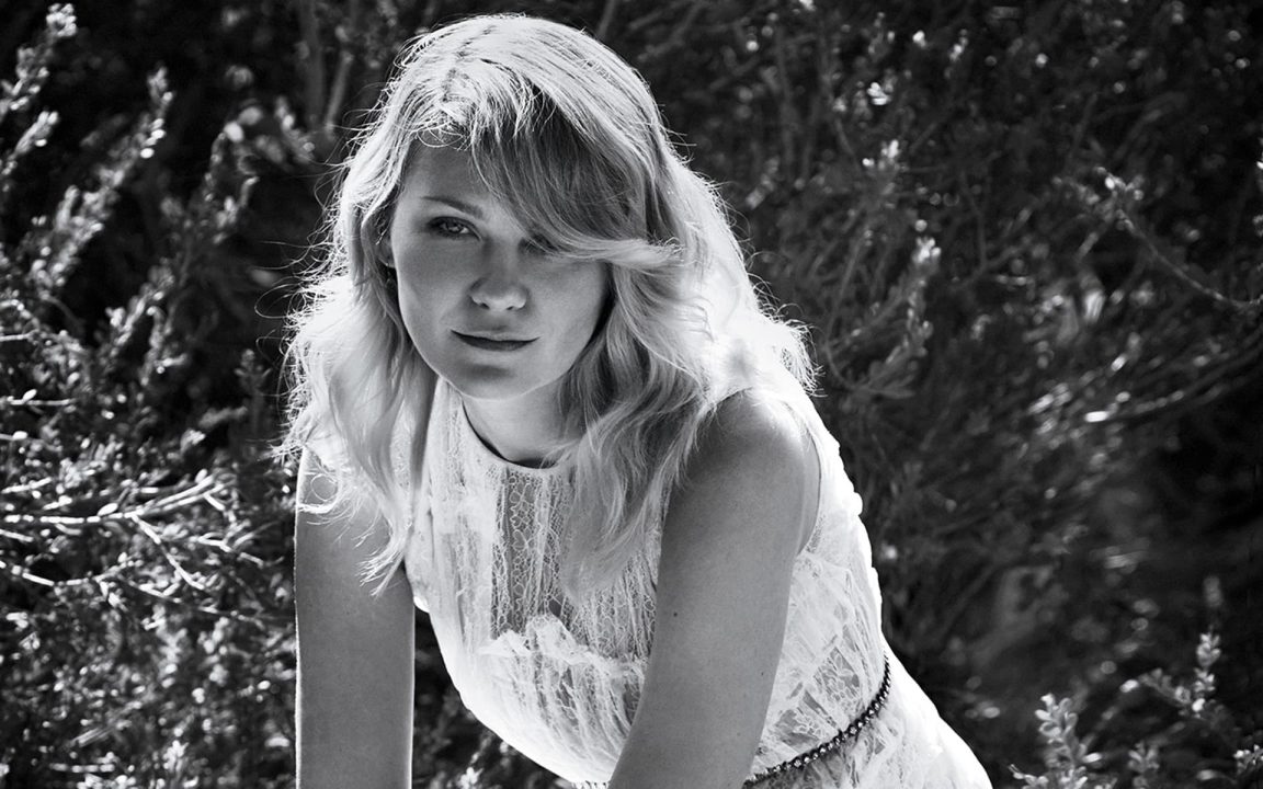 Kirsten Dunst Free Background image