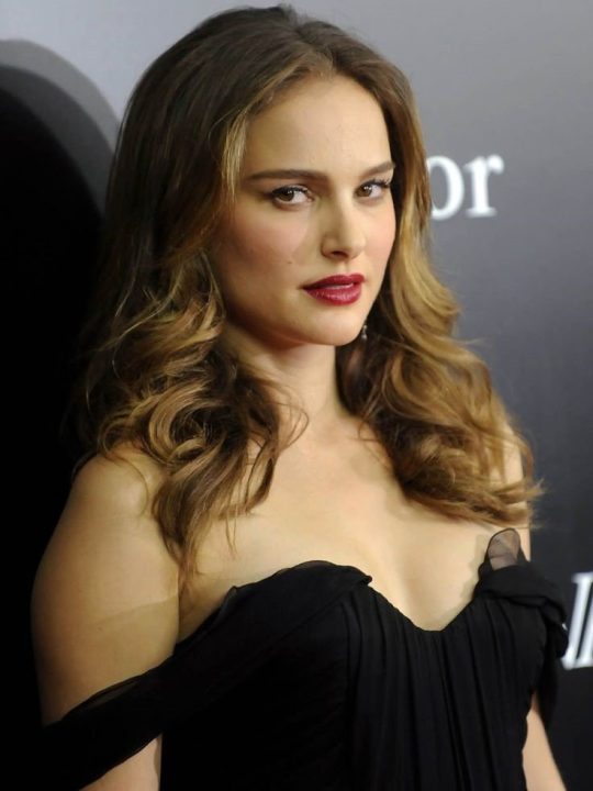 Natalie Portman Black Dress