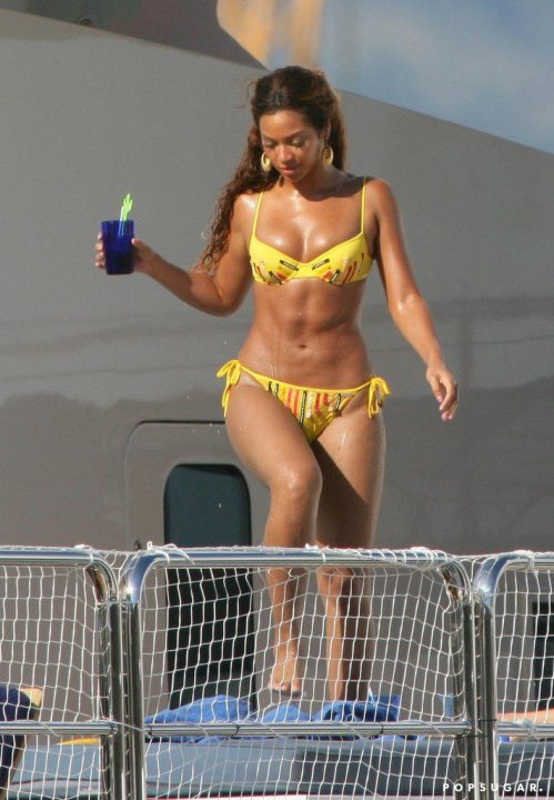 Beyonce Knowles Bikini Photos