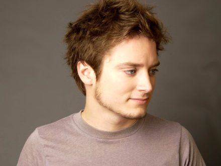 Elijah Wood Background