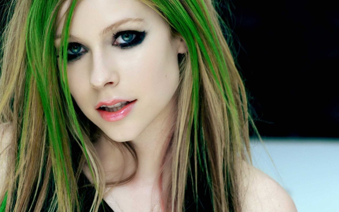 Avril Lavigne 2