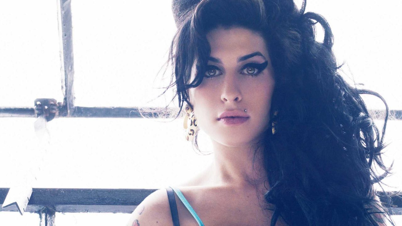 Amy Winehouse 21