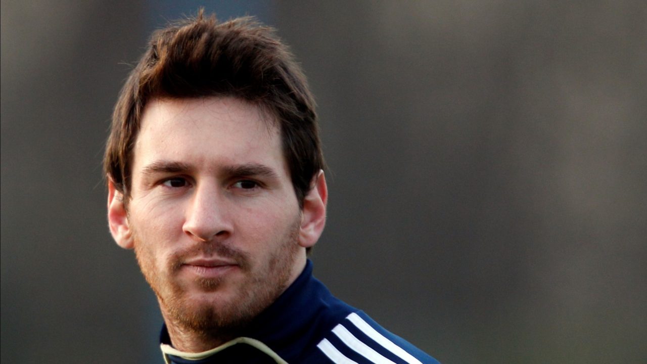 Lionel Messi 4