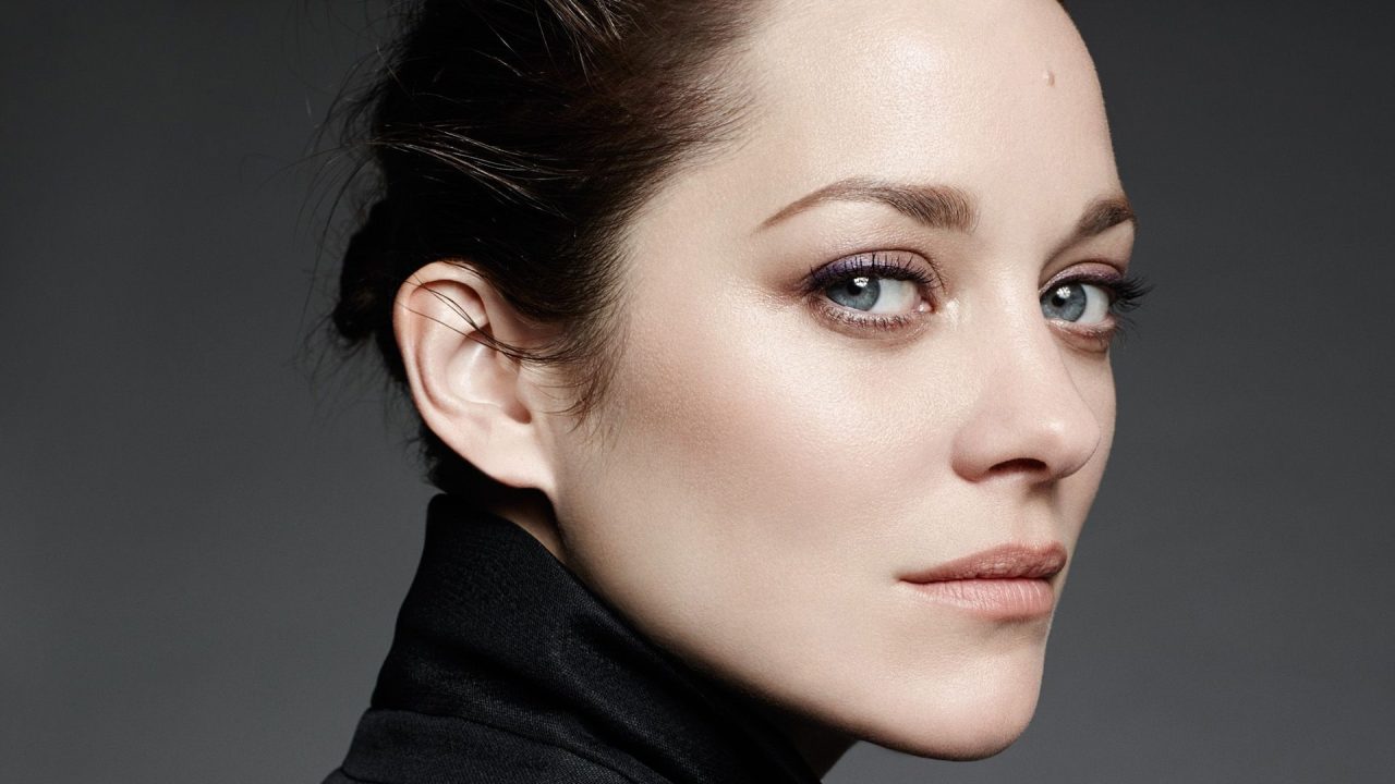 Marion Cotillard Background