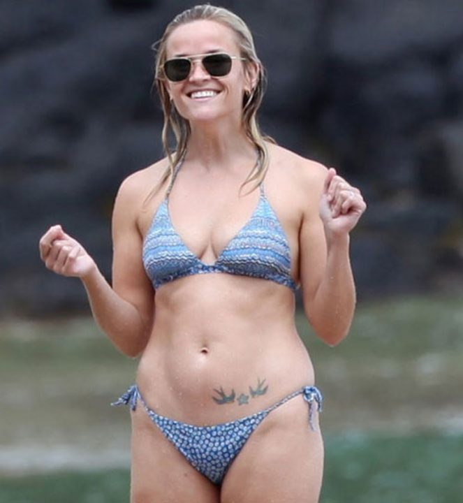 Reese Witherspoon Bikini Photos