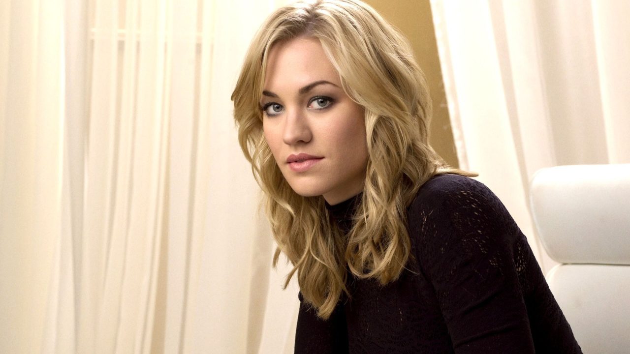 Yvonne Strahovski High Definition