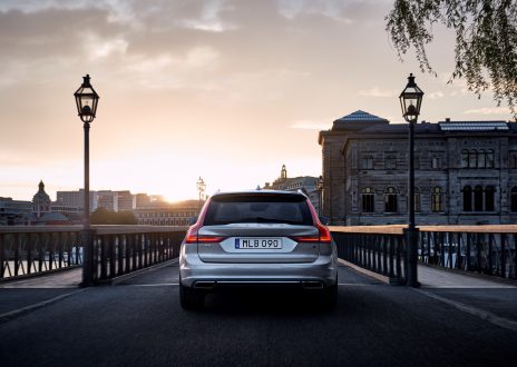 Volvo V90 Photos