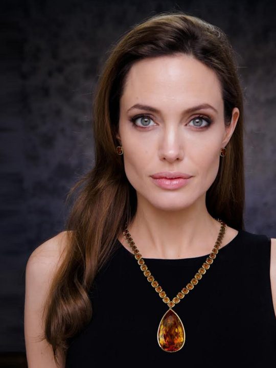 Angelina Jolie Background Wallpapers