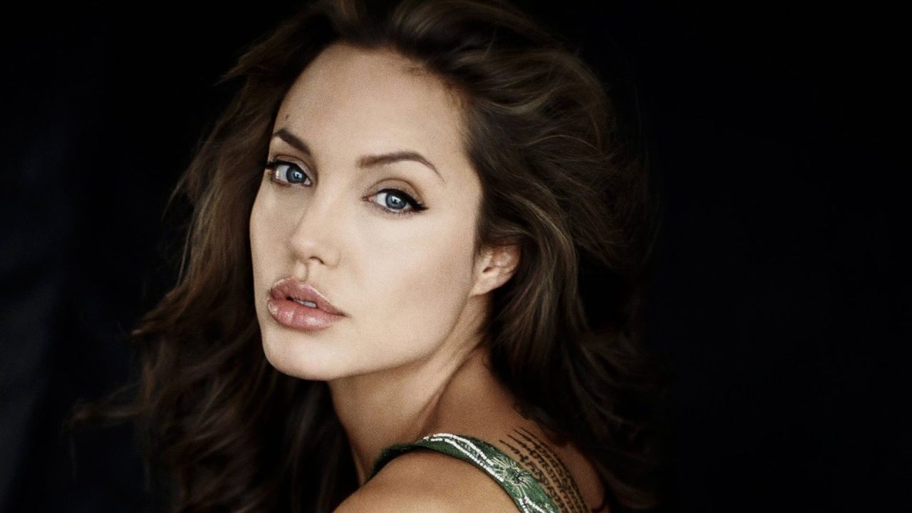 Angelina Jolie HQ