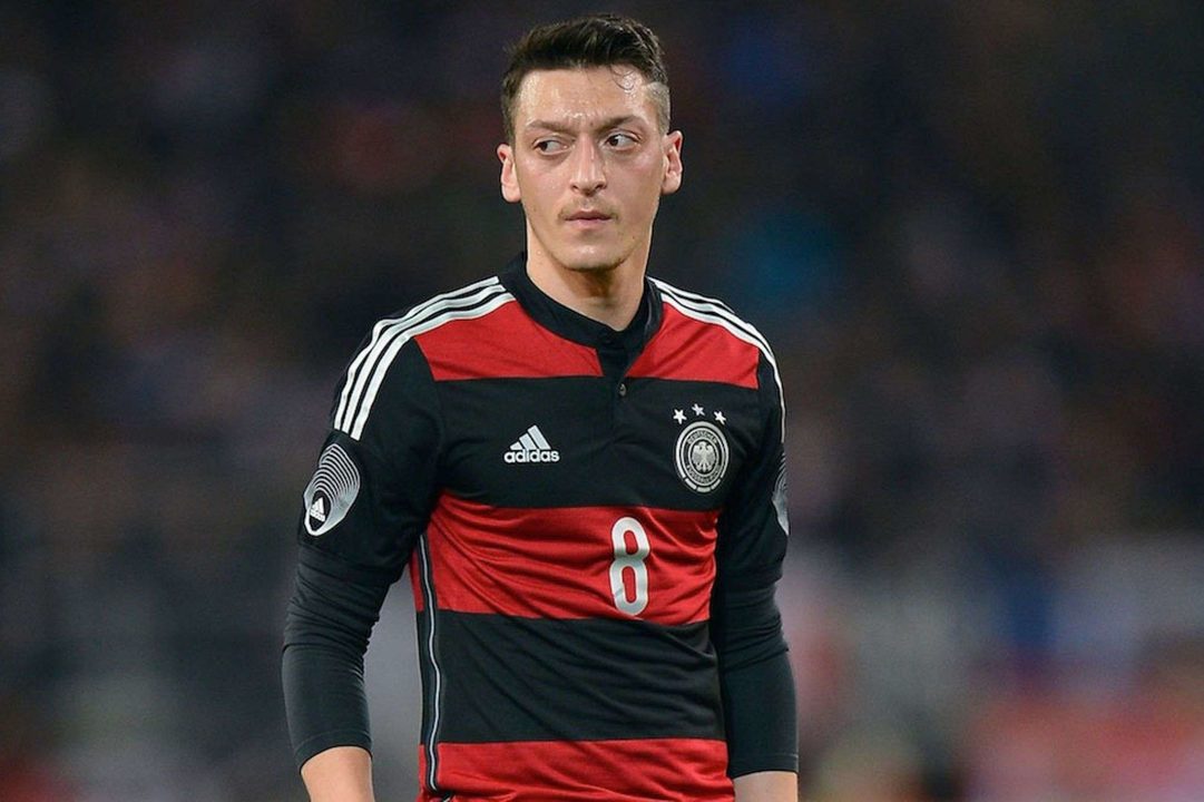 Mesut Ozil Pics