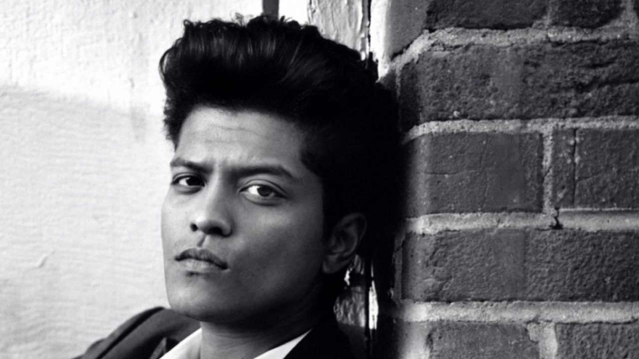 Bruno Mars Laptop Wallpapers