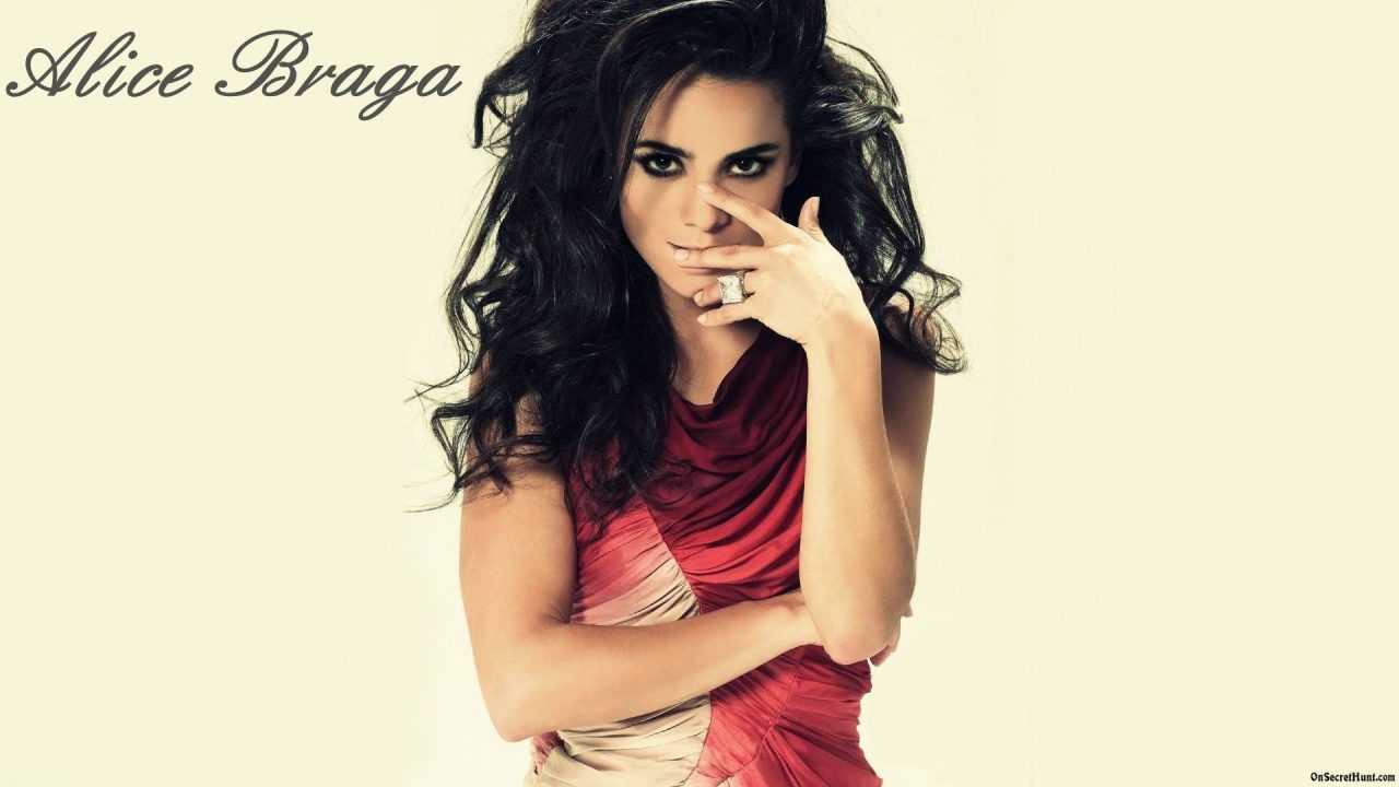 Alice Braga Desktop