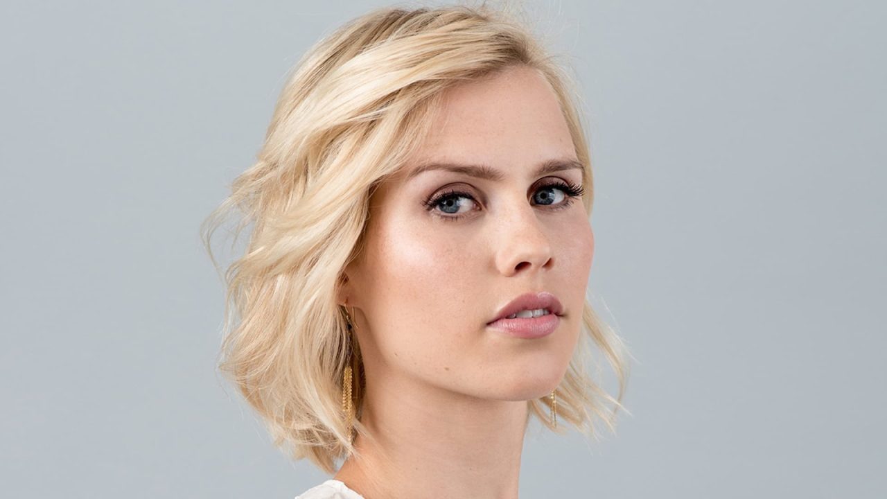 Claire Holt Background images