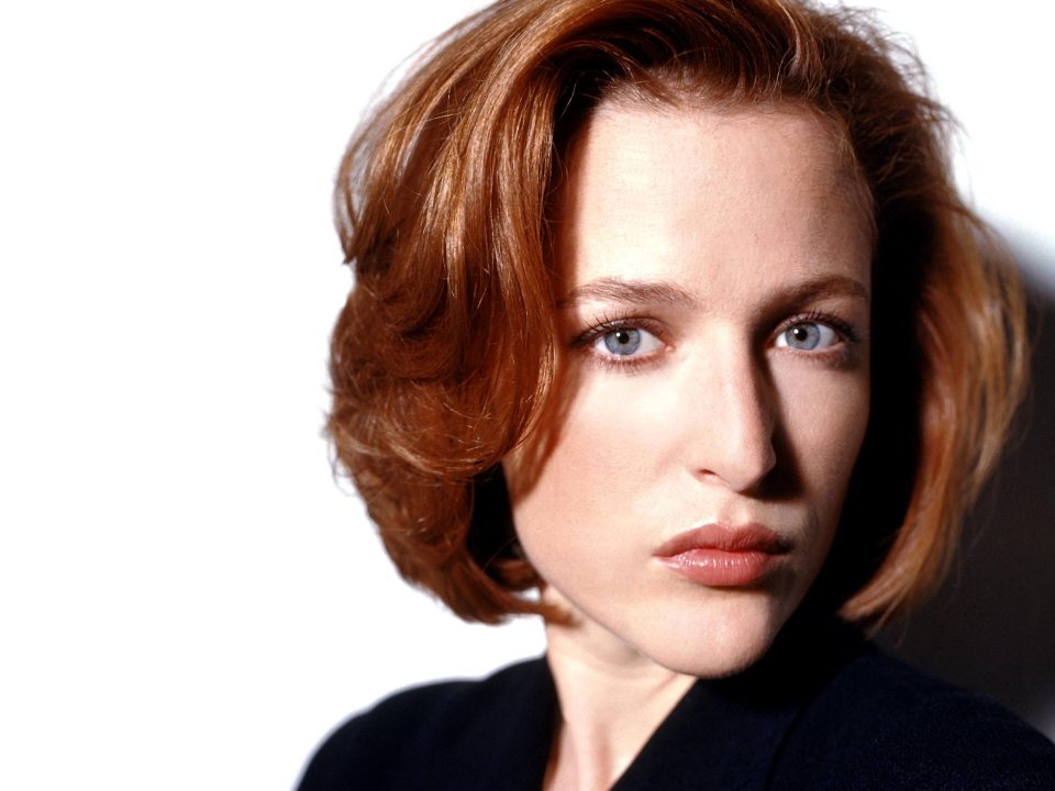 Gillian Anderson Desktop