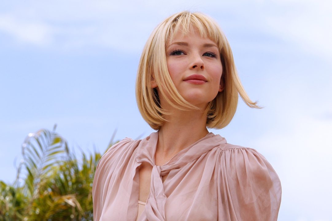 Haley Bennett Background images