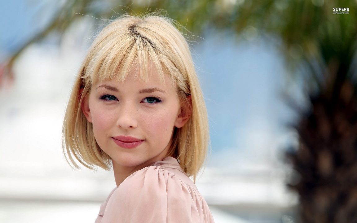 Haley Bennett Pictures