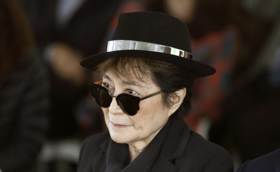 Yoko Ono Background images