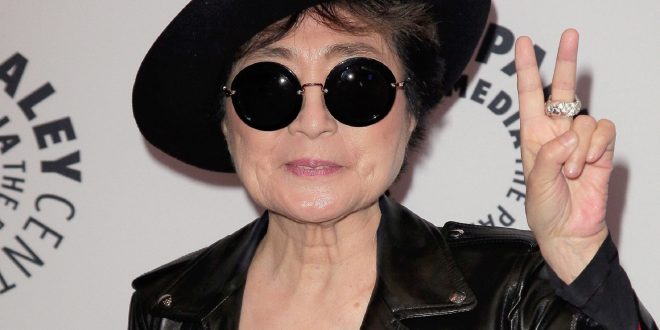 Yoko Ono Pictures