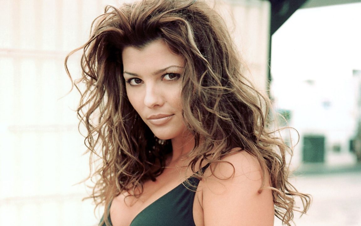 Pictures of Ali Landry