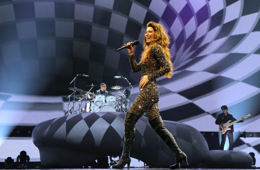 Pictures of Shania Twain