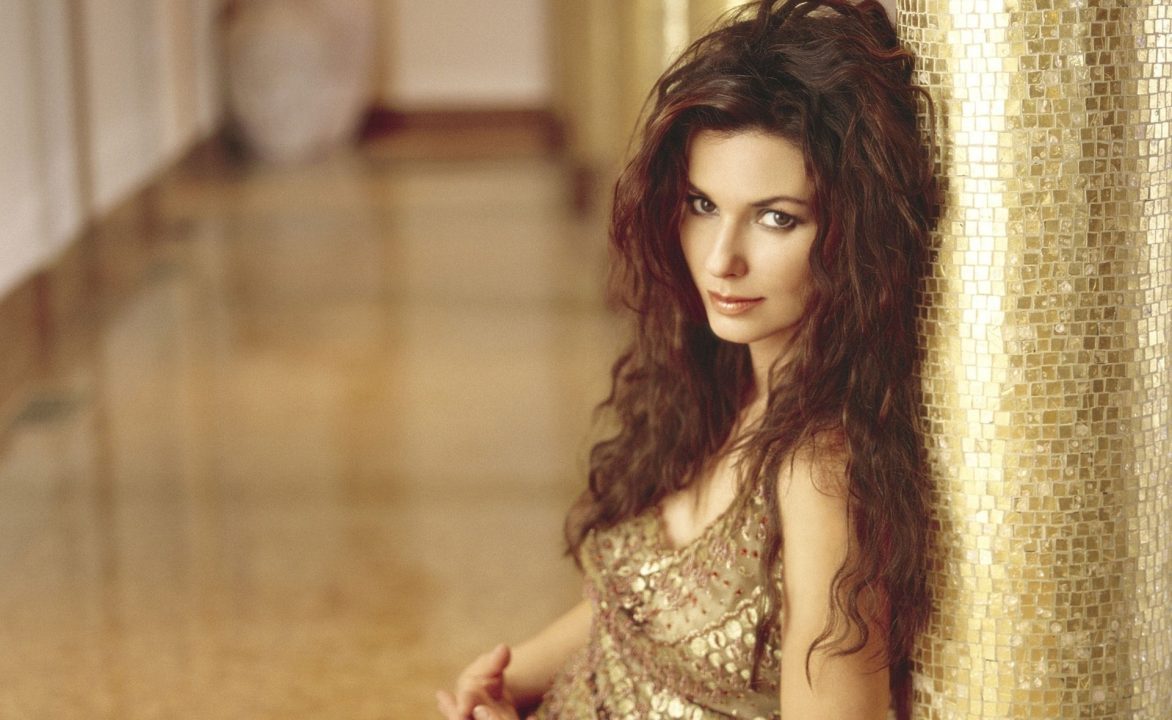 Shania Twain Desktop Wallpapers