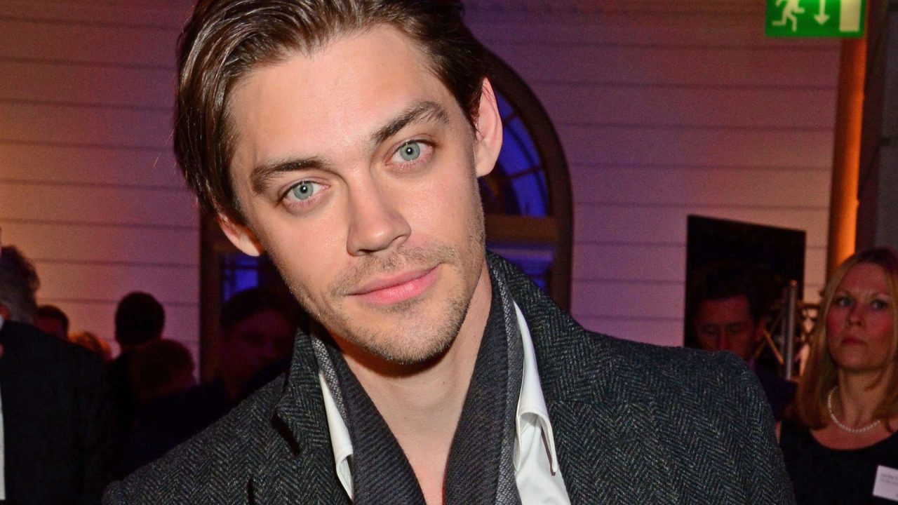 Tom Payne Desktop Wallpapers