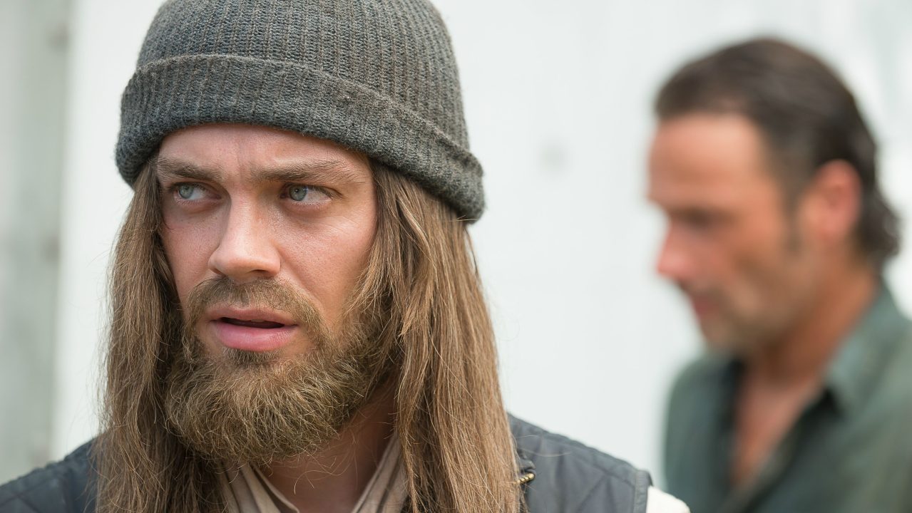 Tom Payne Pics