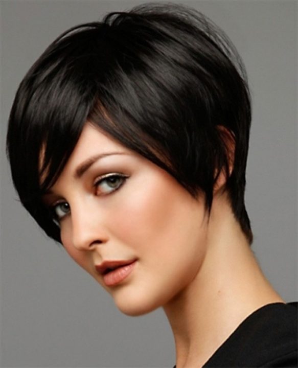 chic short black hair