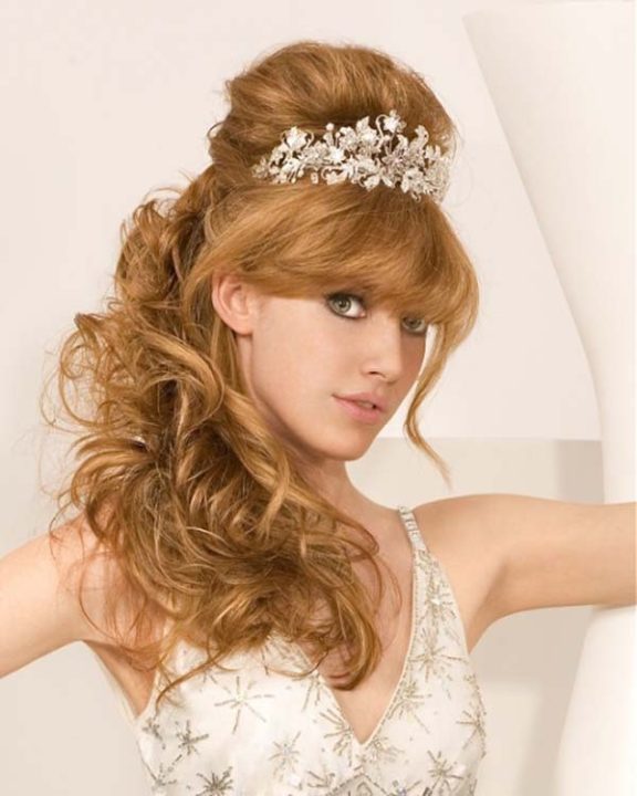 long wavy bridal hairstyle