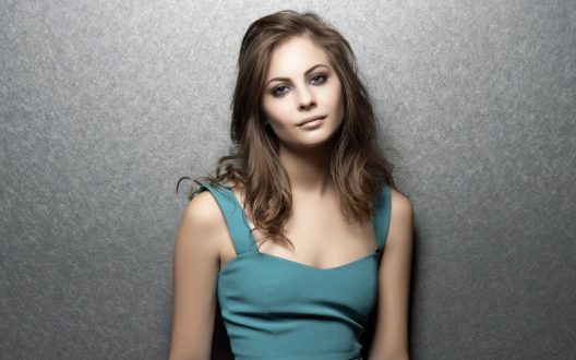 Willa Holland Wallpapers