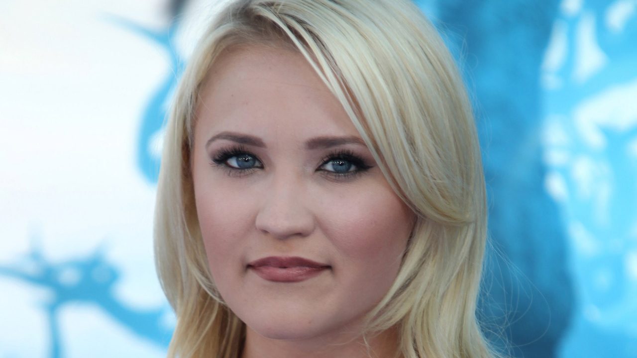 Emily Osment Face