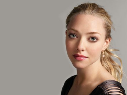 Amanda Seyfried Desktop Wallpapers