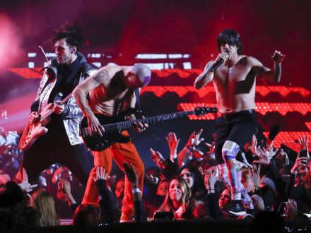 Red Hot Chili Peppers Pictures