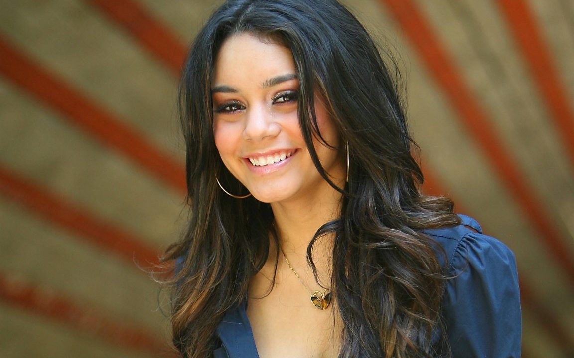 Vanessa Hudgens Photos