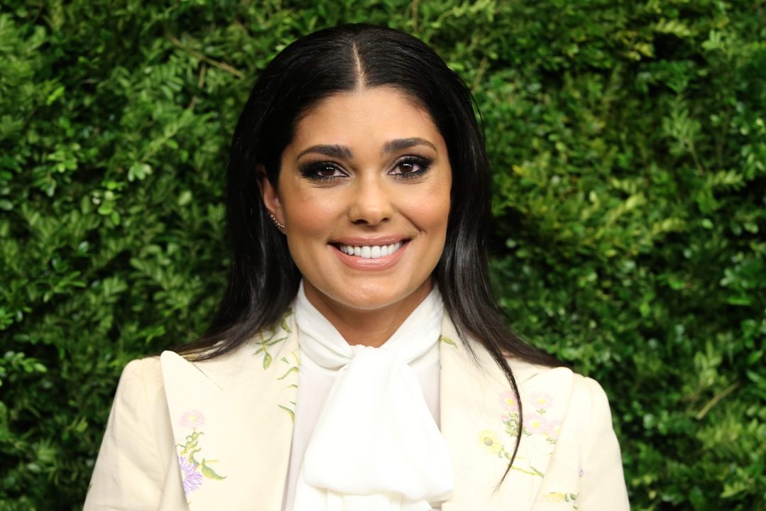 Rachel Roy Background images