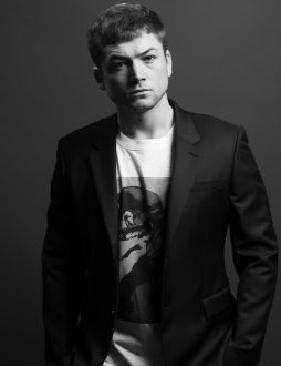 Taron Egerton iphone Wallpapers