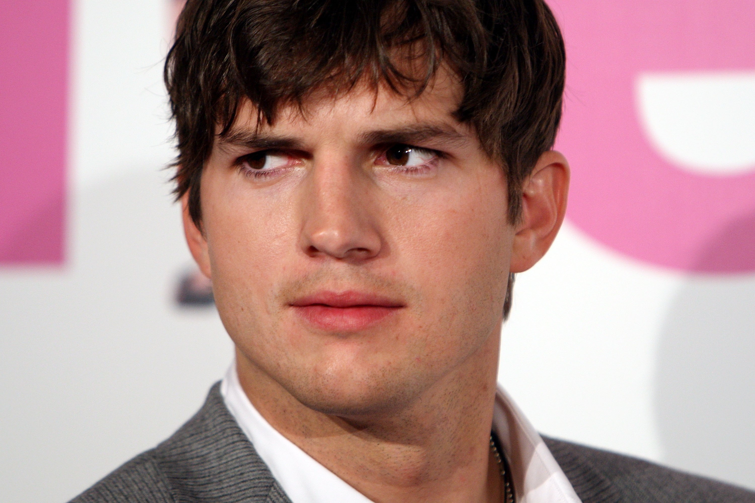 Ashton Kutcher Computer Wallpapers Wallpapers, Photos