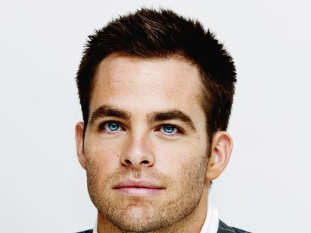 Chris Pine Photo Gallery