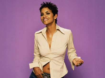 Halle Berry PC Wallpapers