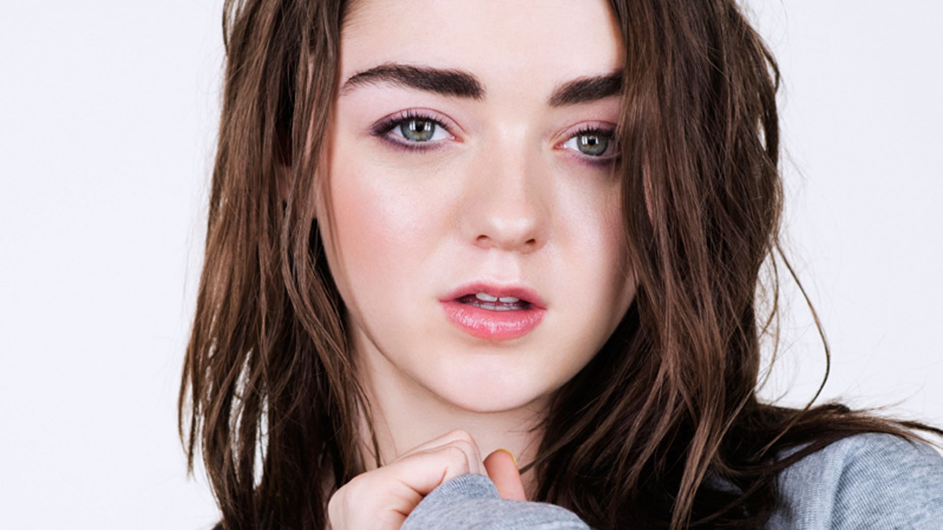 Maisie Williams Gallery Wallpicsnet