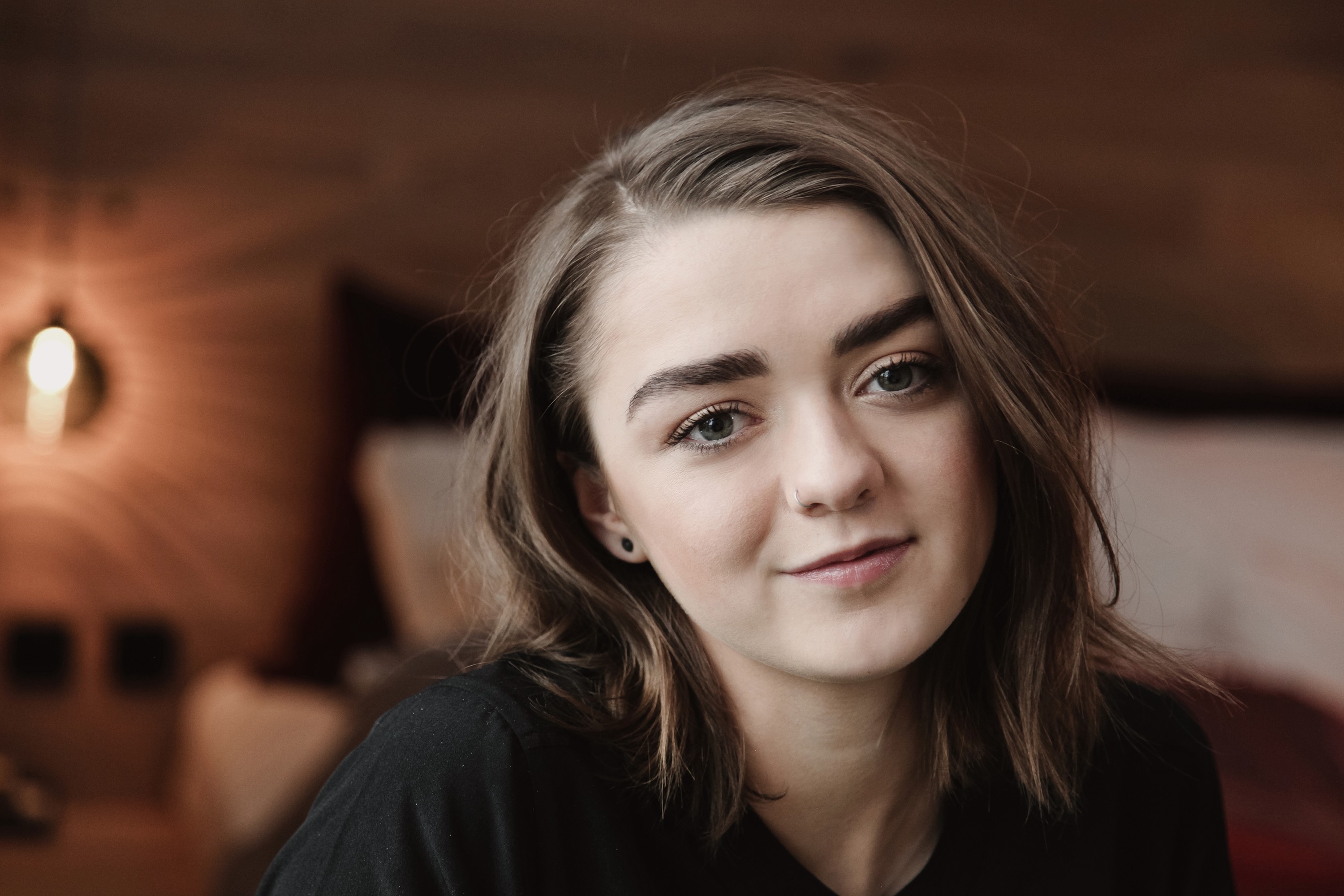 Maisie Williams Wallpicsnet