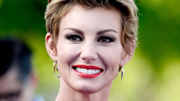 Faith Hill Face