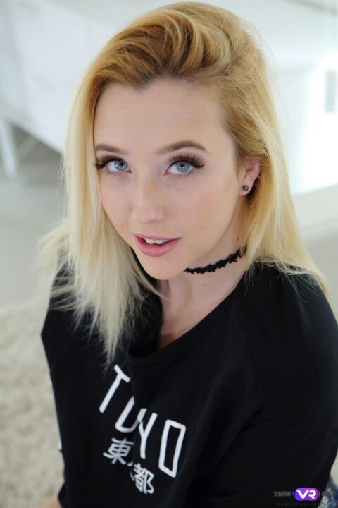 Samantha Rone Pics