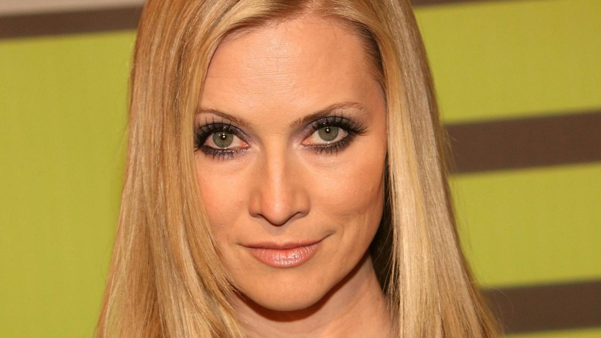Emily Procter Wallpapers, Photos, Pictures, Backgrounds