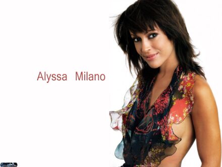 Alyssa Milano Pics