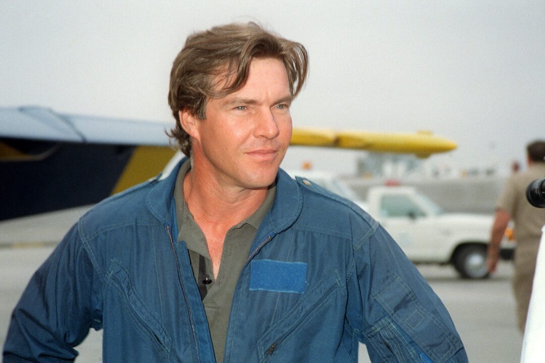 Dennis Quaid Background images